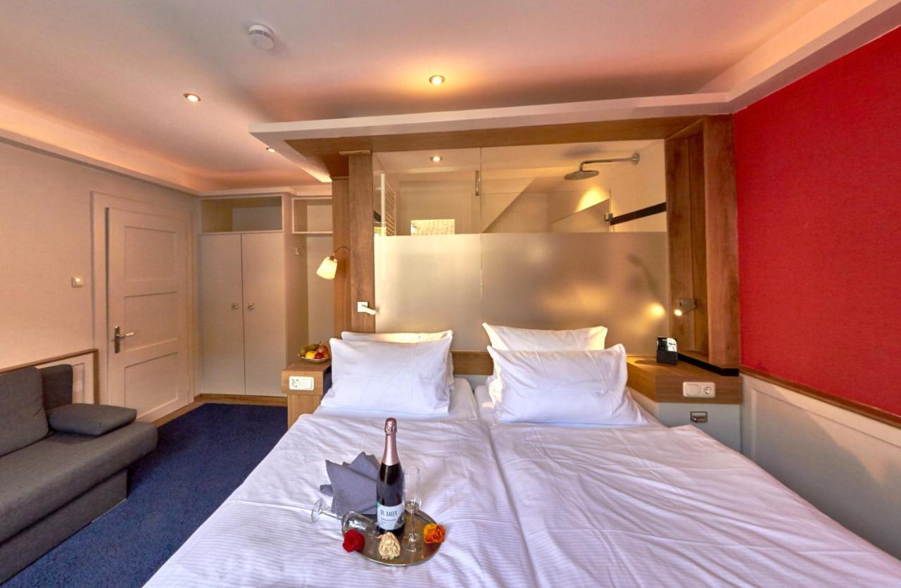 Rhein Hotel 바하라흐 외부 사진